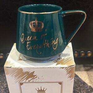 Green 'Queen of Everything' Mug with Gold Accents